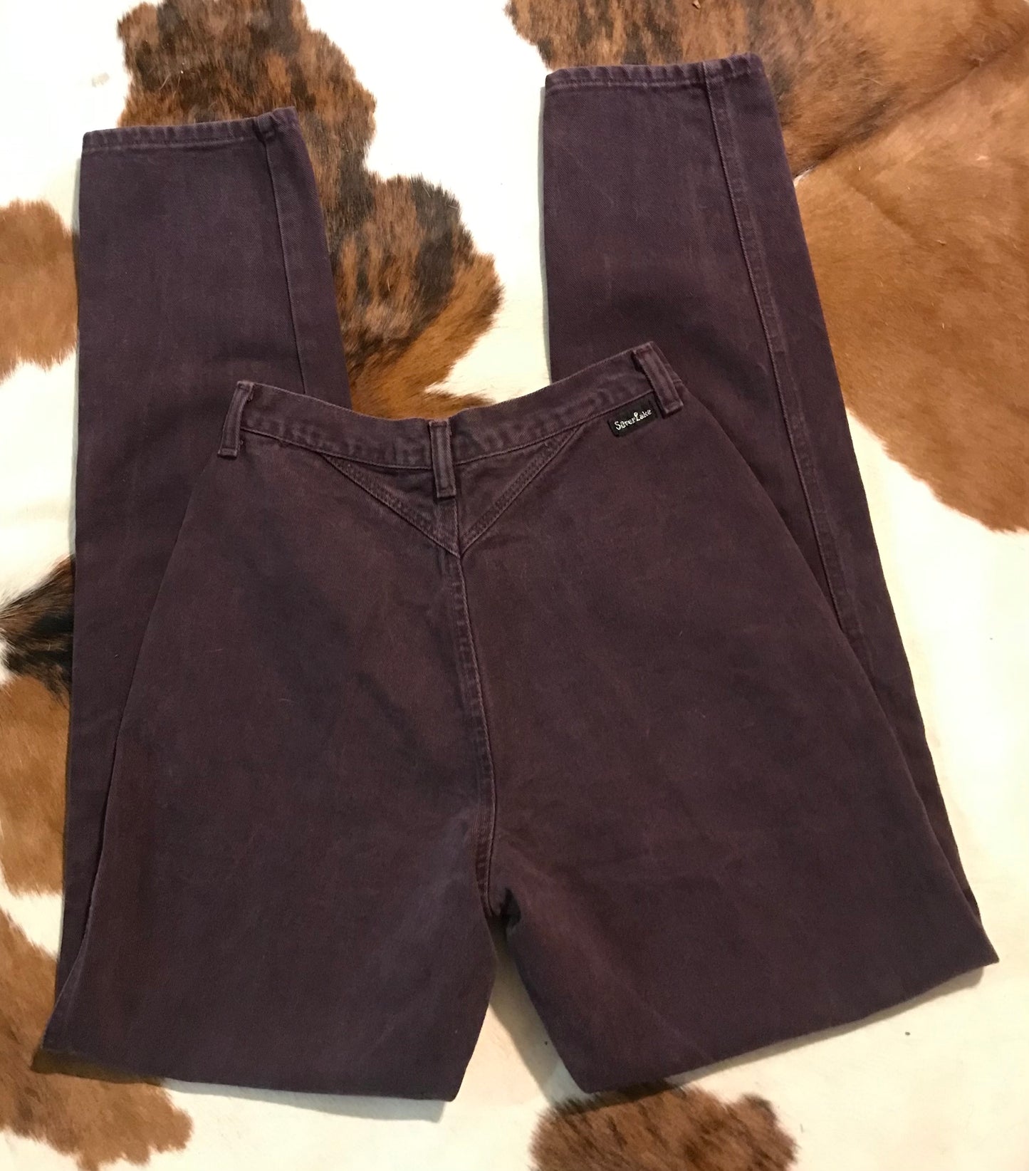 Plum Pretty (25.5 x 36.5)