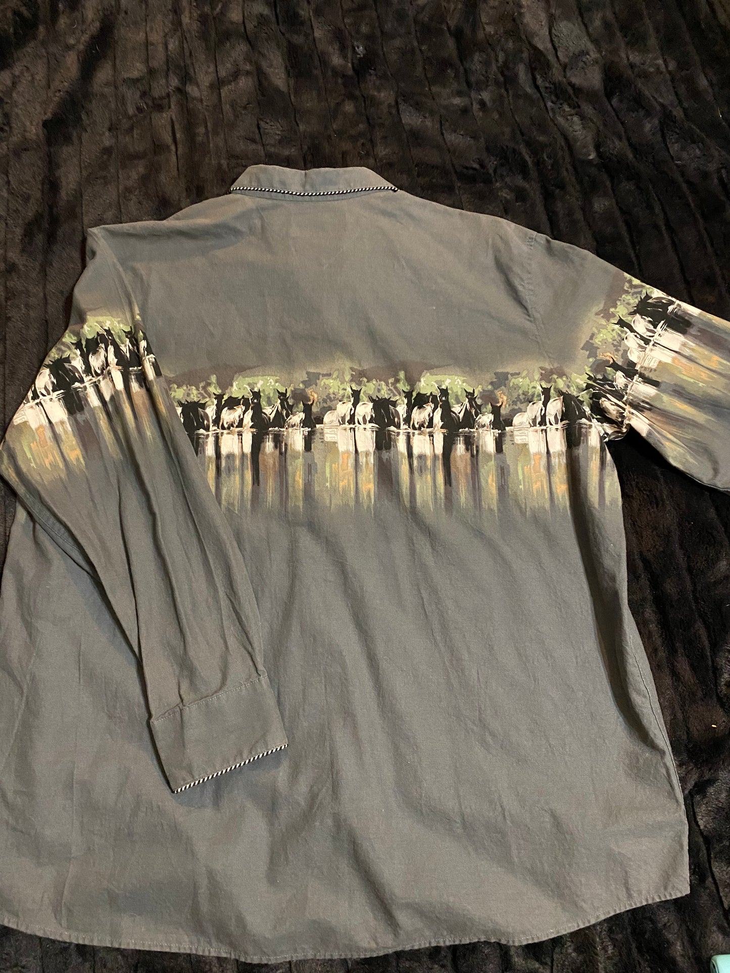 Silver Stallion Snaps (Womens 2XL)