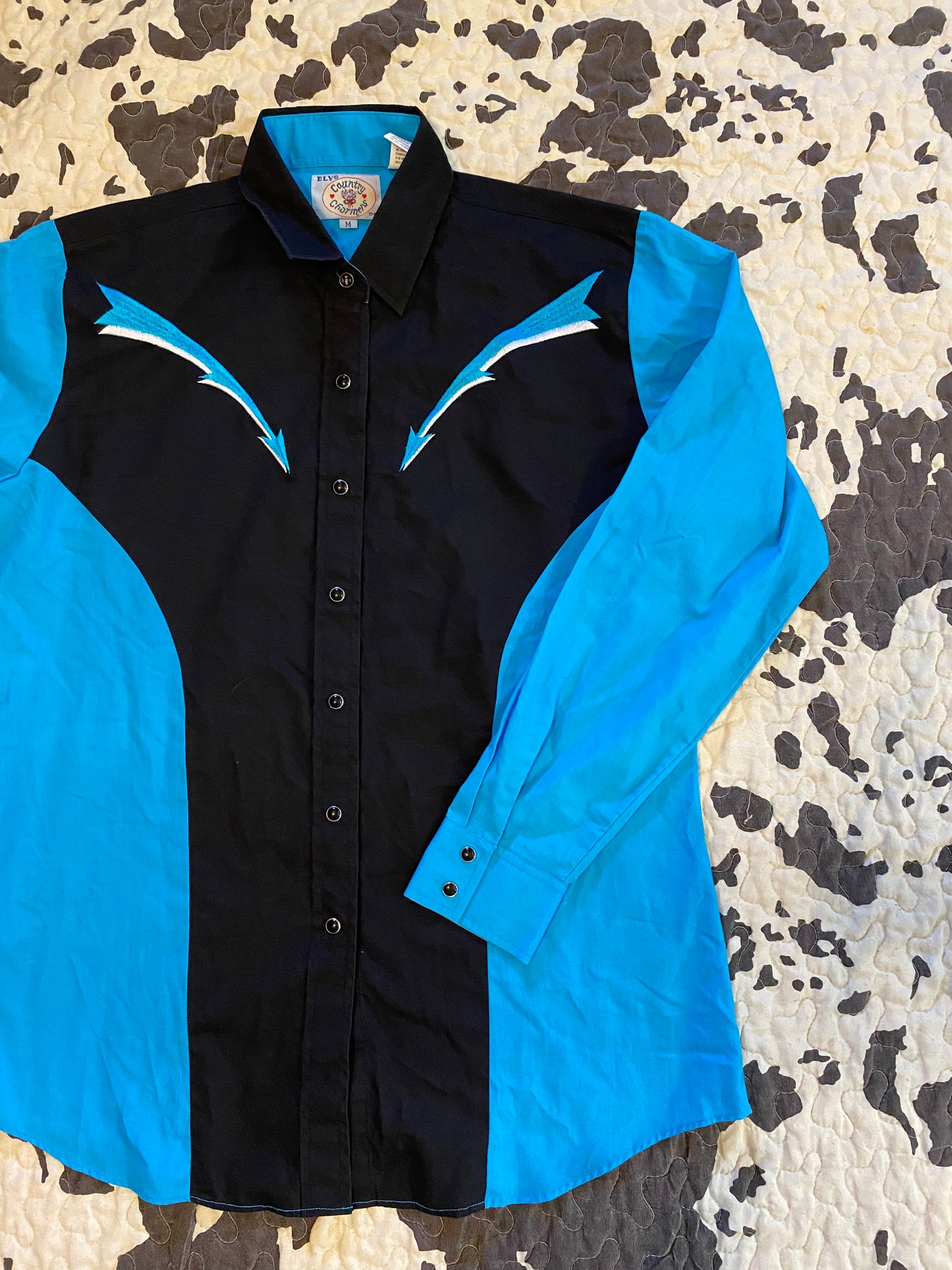 Amarillo Sky Snaps (Womens Medium)